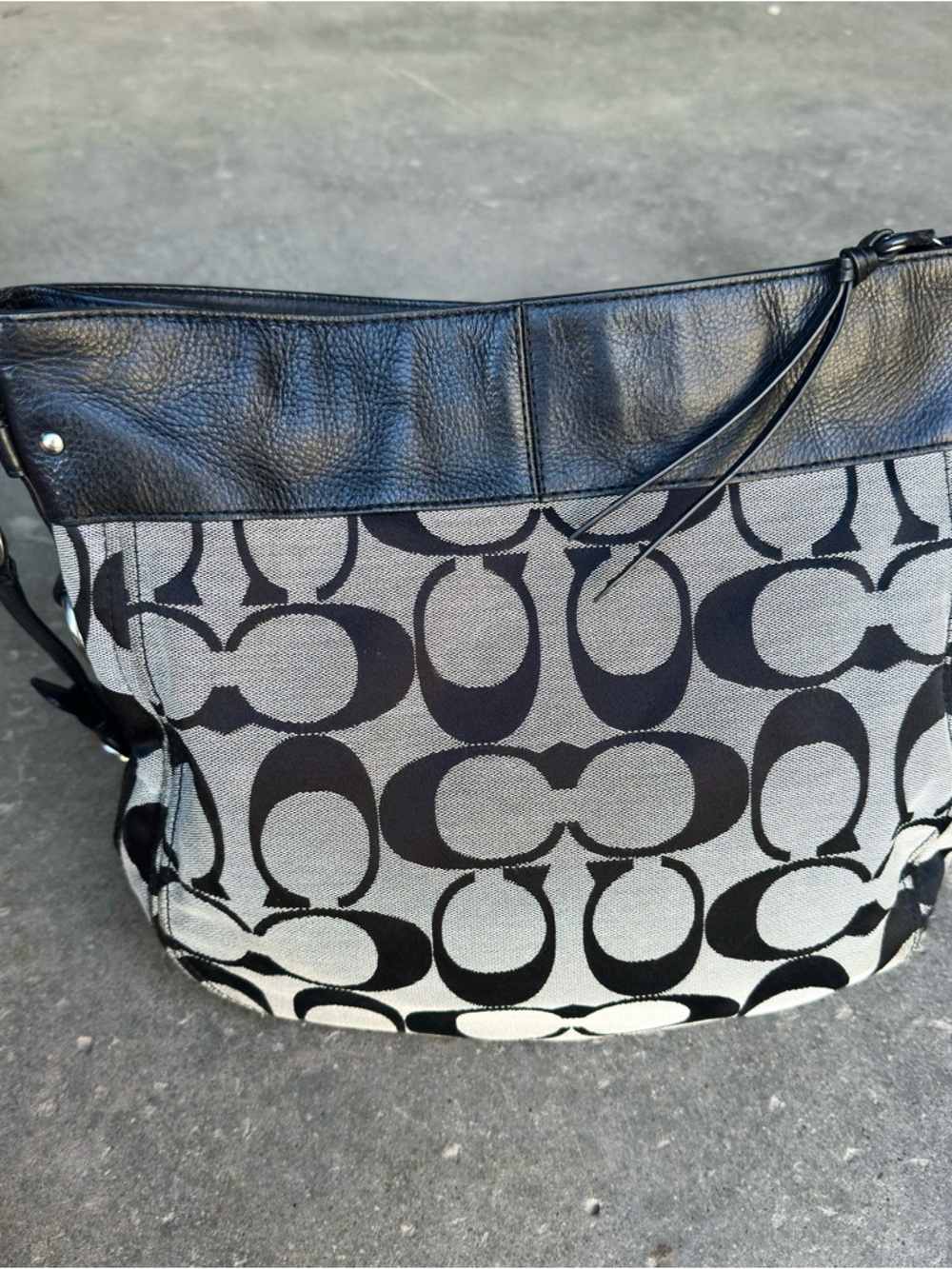 Coach Signature C Zoe Hobo Bag Black White Y2K Canvas Leather F14709 - Picture 6 of 14